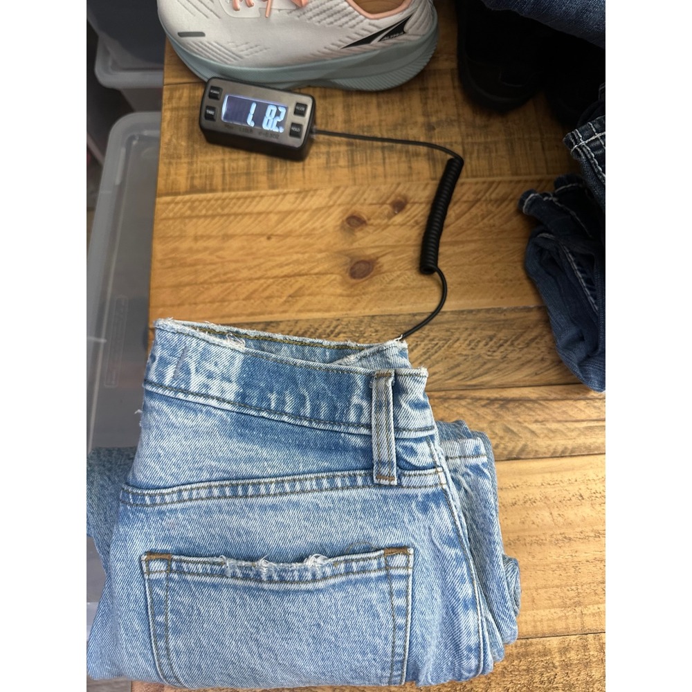 Abercrombie & Fitch The 90s Straight Ultra High Rise Curve Love Jeans Light Wash - Picture 10 of 10
